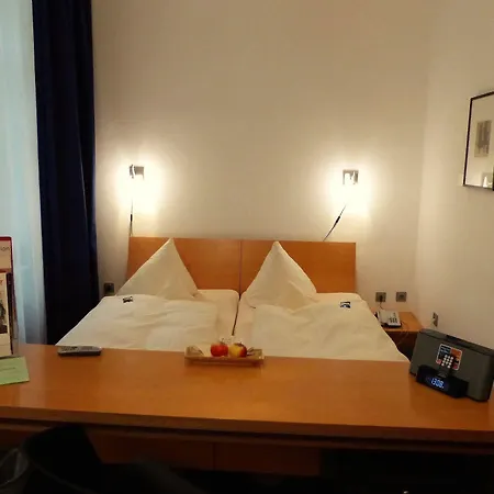 Riehmers Hofgarten Hotel 4*