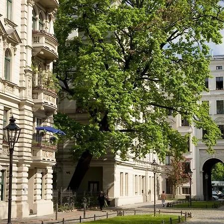 Riehmers Hofgarten 4*