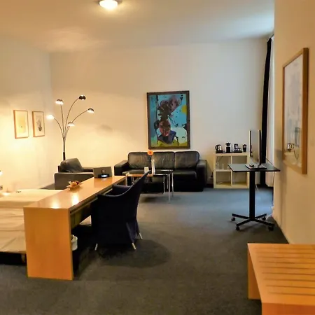 Riehmers Hofgarten 4*