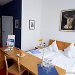 Riehmers Hofgarten 4* ברלין